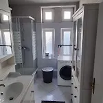 Апартаменты 7-24 Self-check-in - 120qm - 5 - 2 Bathrooms - Kitchen - Free Parking - Yihapartment