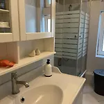 Апартаменты 7-24 Self-check-in - 120qm - 5 - 2 Bathrooms - Kitchen - Free Parking - Yihapartment Ганновер