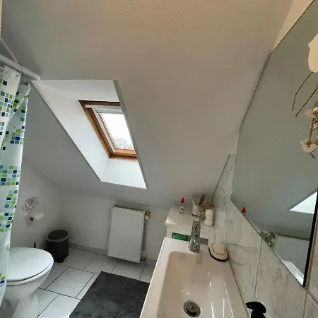 Lägenhet 7-24 Self-check-in - 120qm - 5 - 2 Bathrooms - Kitchen - Free Parking - Yihapartment *