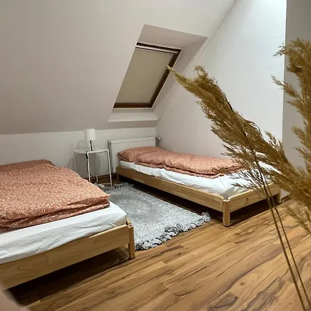 Apartment 7-24 Self-check-in - 120qm - 5 - 2 Bathrooms - Kitchen - Free Parking - Yihapartment Hannover