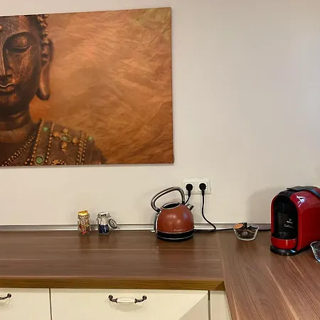 Apartment 7-24 Self-check-in - 120qm - 5 - 2 Bathrooms - Kitchen - Free Parking - Yihapartment Hannover