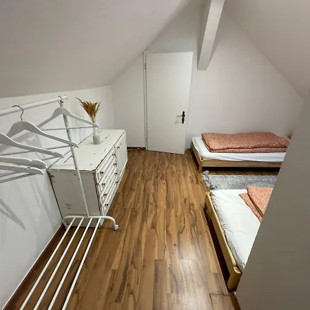 7-24 Self-check-in - 120qm - 5 - 2 Bathrooms - Kitchen - Free Parking - Yihapartment * Hannover